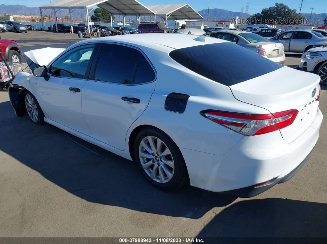 2019 Toyota Camry Le White vin: 4T1B11HK8KU772092