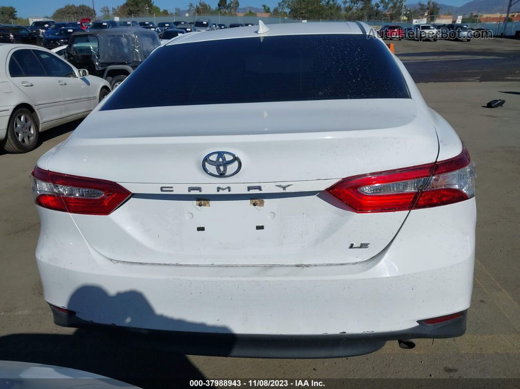 2019 Toyota Camry Le White vin: 4T1B11HK8KU772092