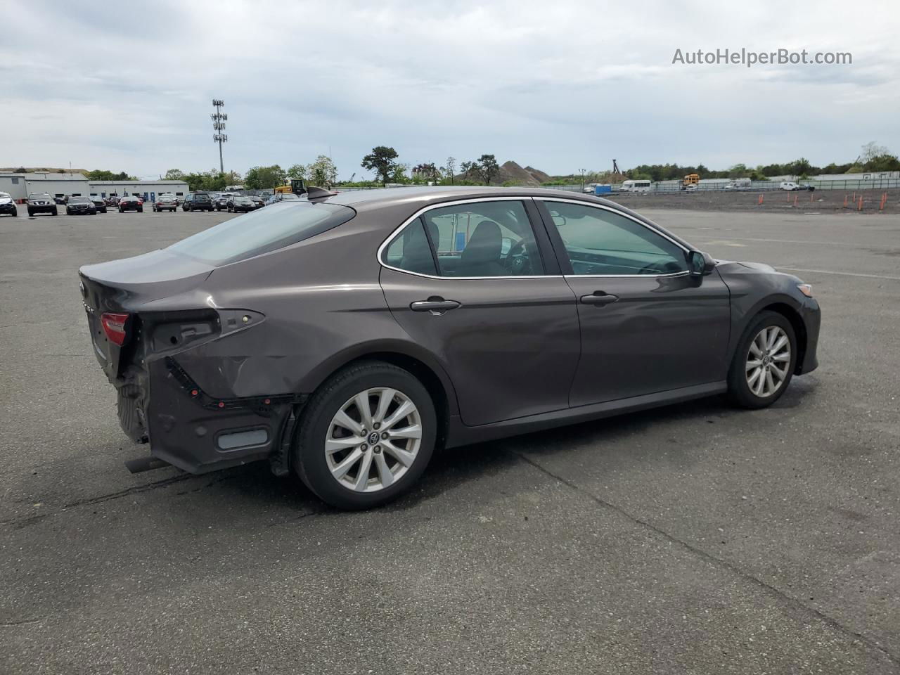 2019 Toyota Camry L Brown vin: 4T1B11HK9KU679677