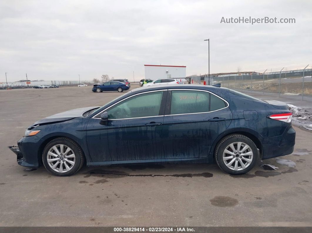 2019 Toyota Camry Le Blue vin: 4T1B11HK9KU739599