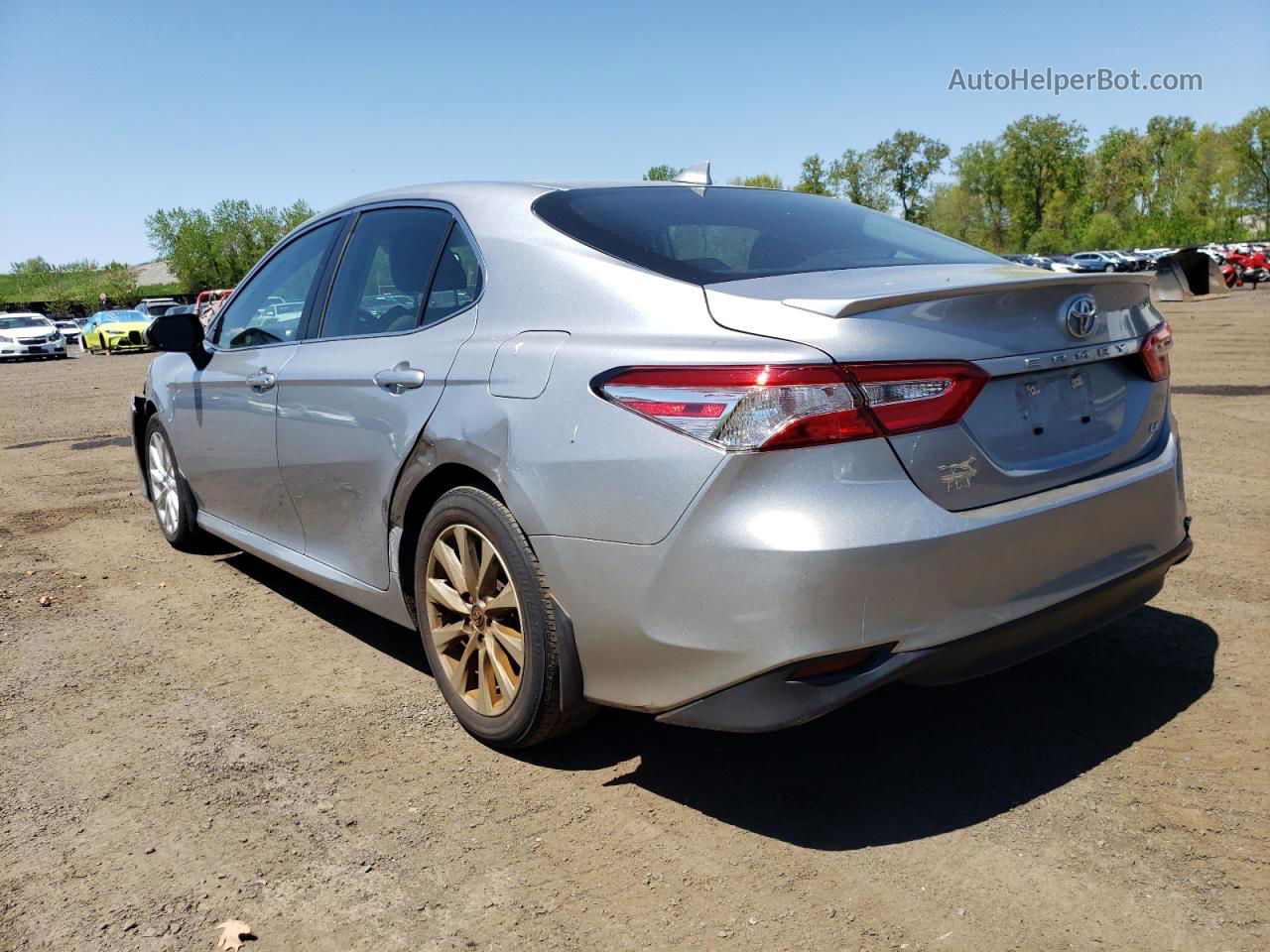 2019 Toyota Camry L Серебряный vin: 4T1B11HK9KU827102