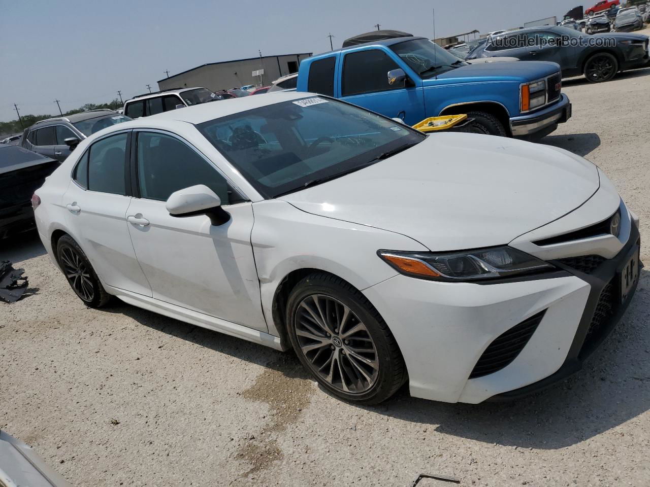 2019 Toyota Camry L White vin: 4T1B11HKXKU173260