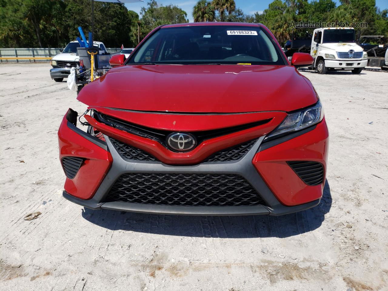 2019 Toyota Camry L Red vin: 4T1B11HKXKU175672