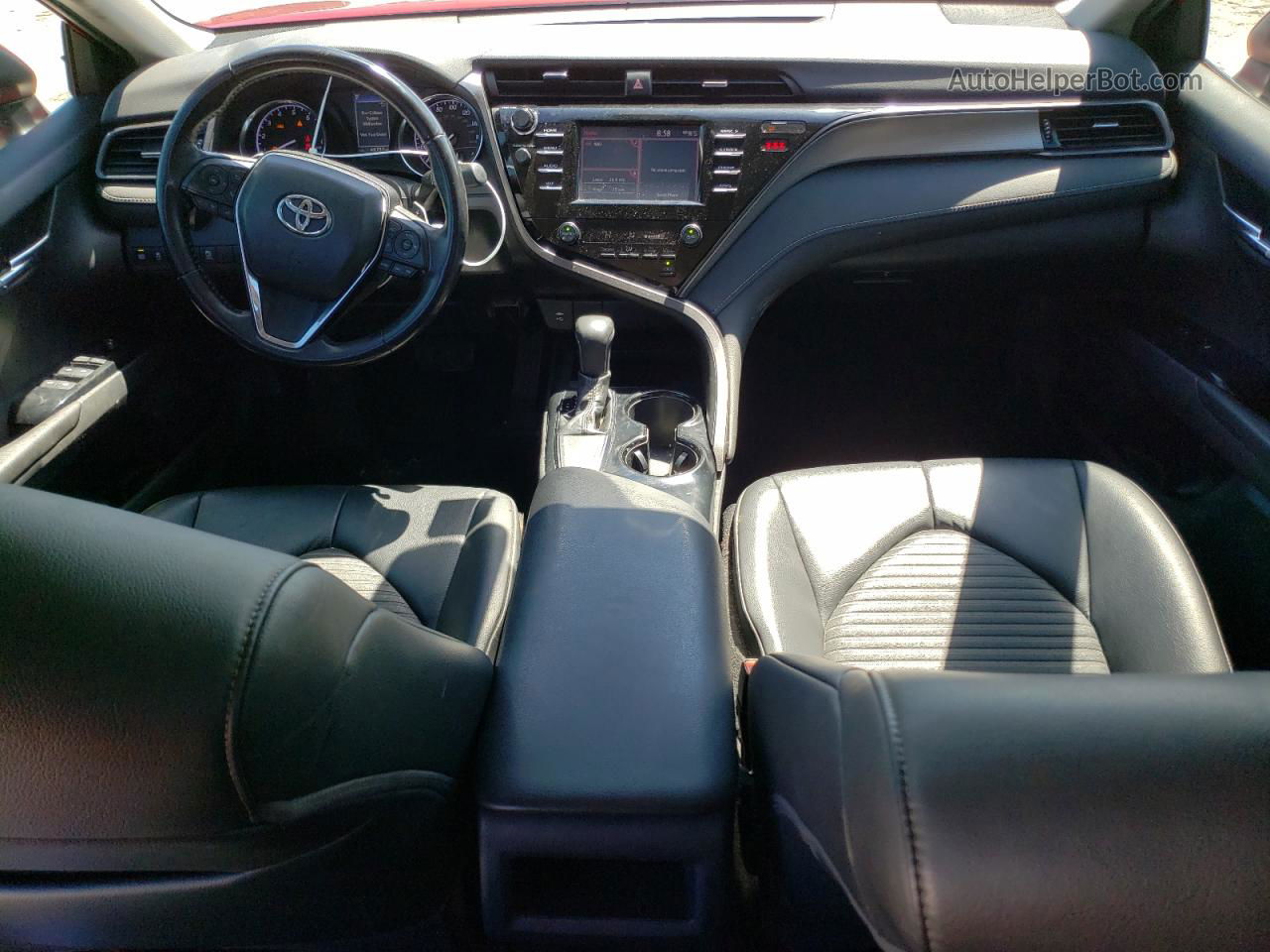 2019 Toyota Camry L Красный vin: 4T1B11HKXKU175672