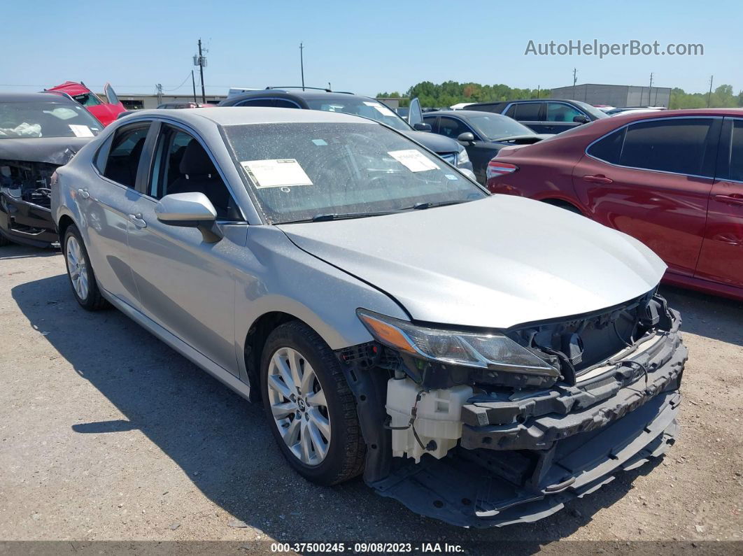 2019 Toyota Camry Le Silver vin: 4T1B11HKXKU179785