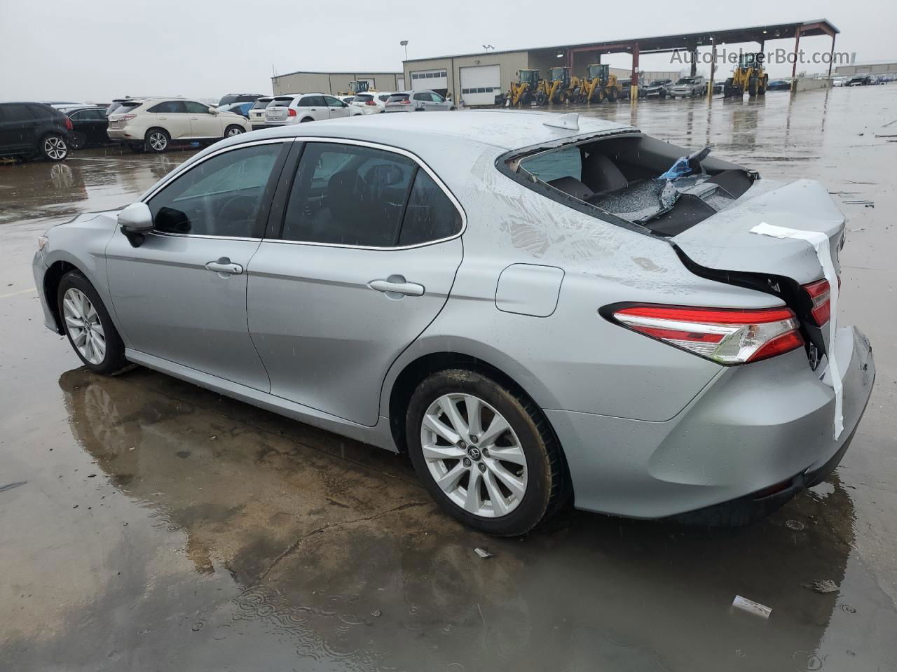 2019 Toyota Camry L Silver vin: 4T1B11HKXKU291504