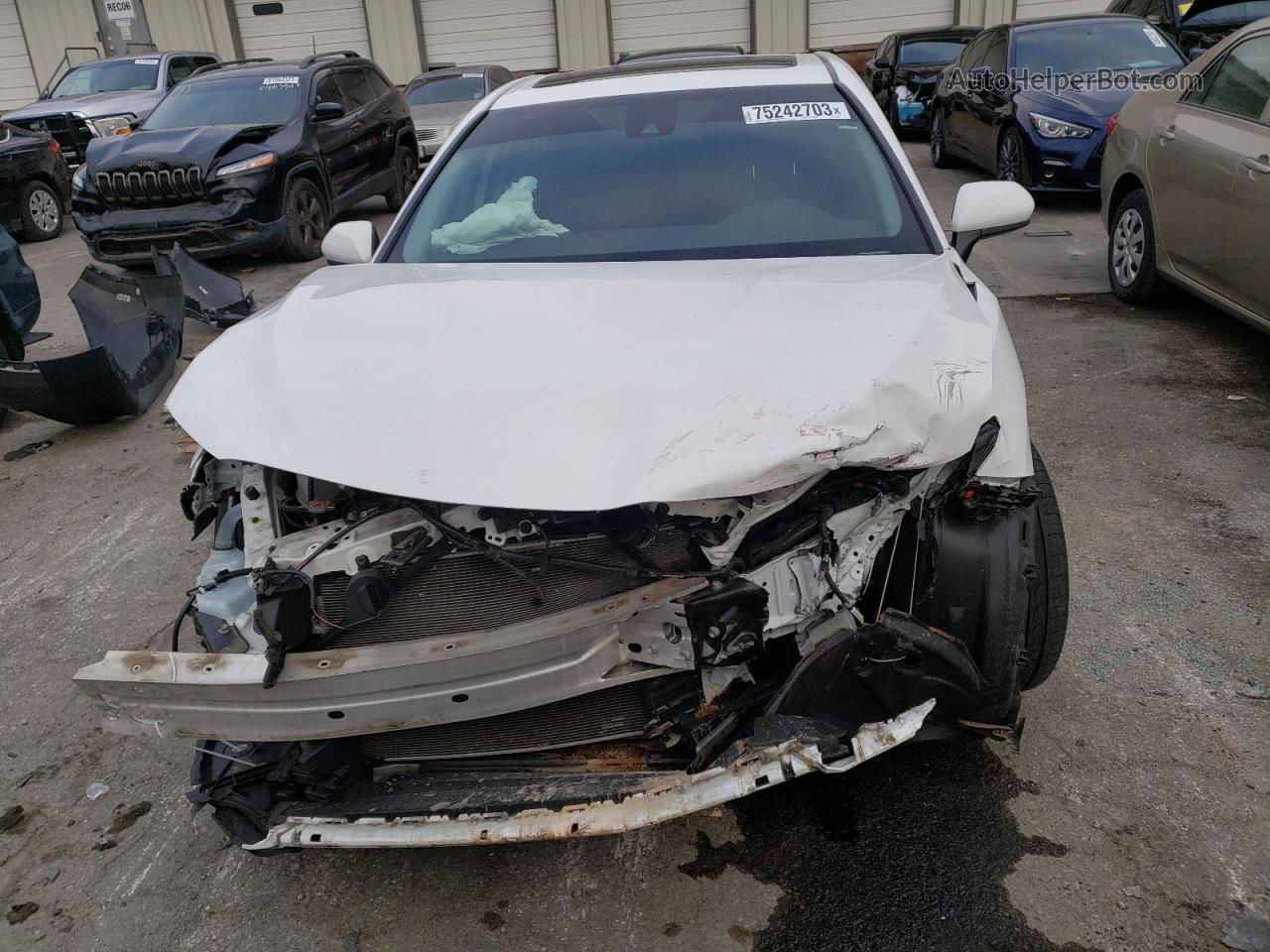 2019 Toyota Camry L White vin: 4T1B11HKXKU743032