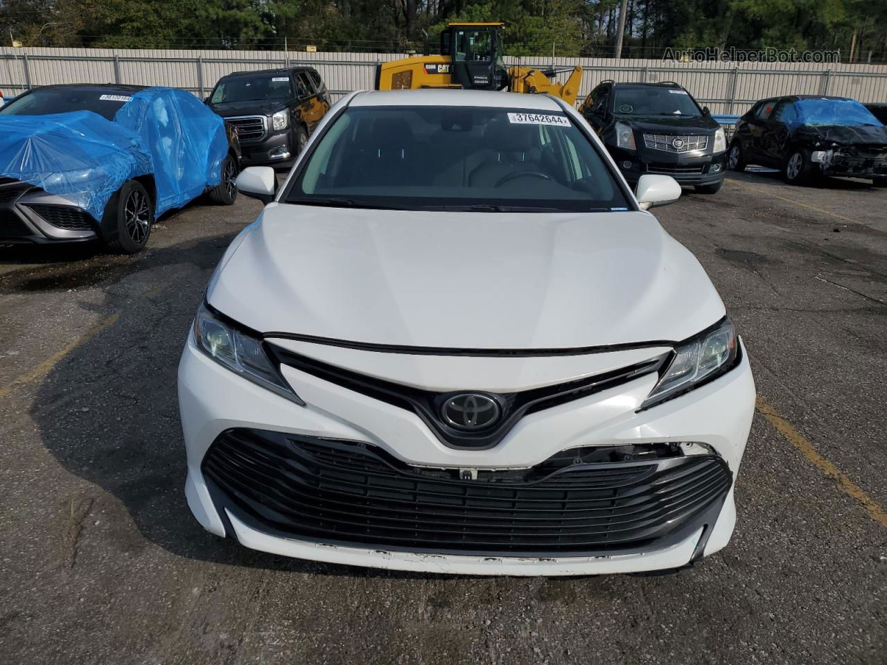 2019 Toyota Camry L White vin: 4T1B11HKXKU743192