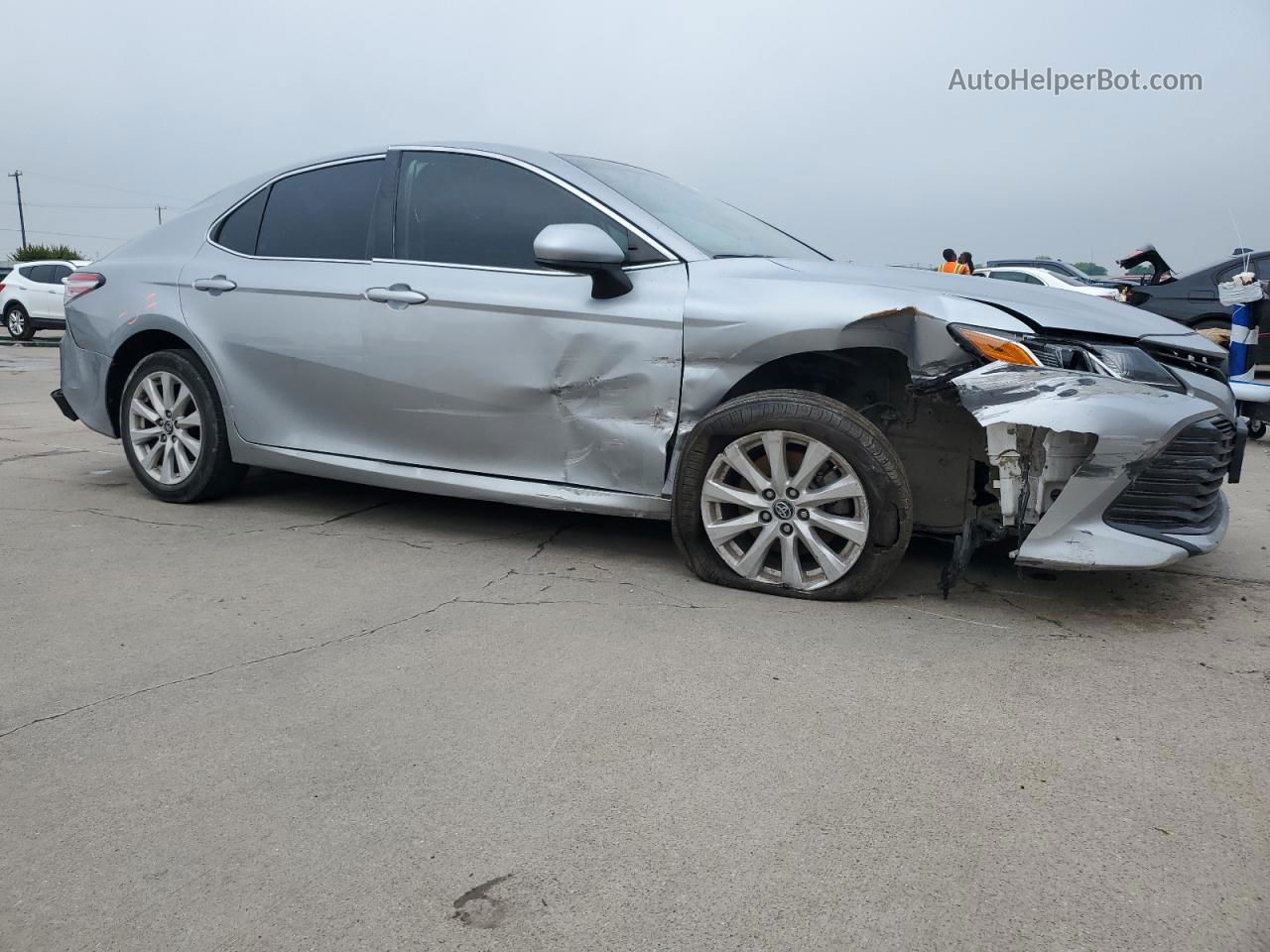 2019 Toyota Camry L Silver vin: 4T1B11HKXKU789234