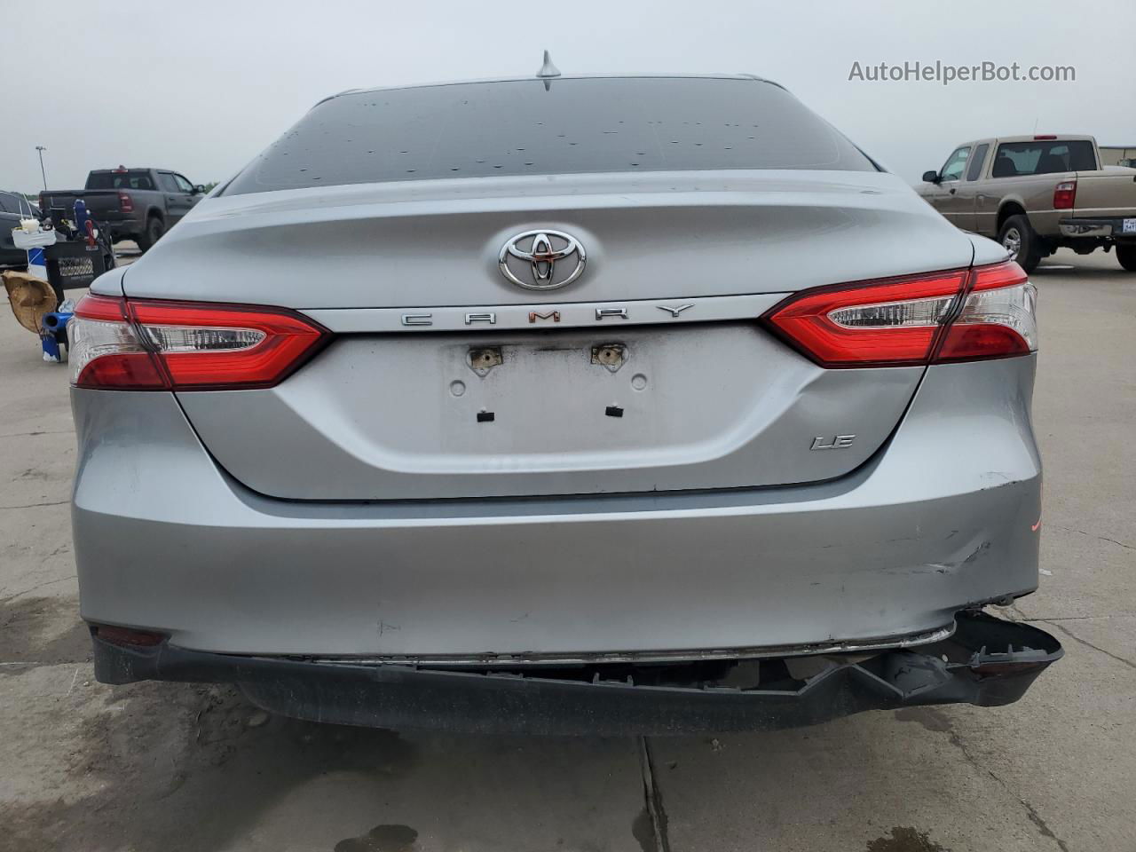 2019 Toyota Camry L Silver vin: 4T1B11HKXKU789234