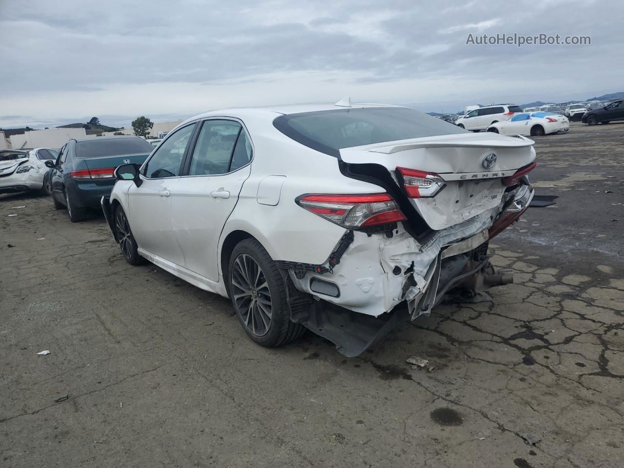 2019 Toyota Camry L White vin: 4T1B11HKXKU789248