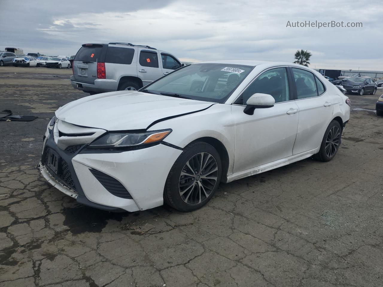 2019 Toyota Camry L White vin: 4T1B11HKXKU789248