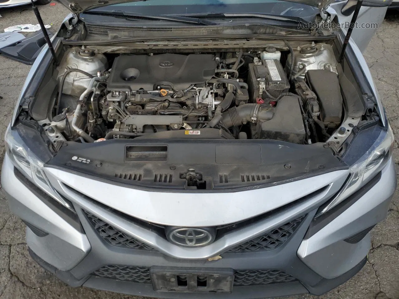 2019 Toyota Camry L Silver vin: 4T1B11HKXKU816481