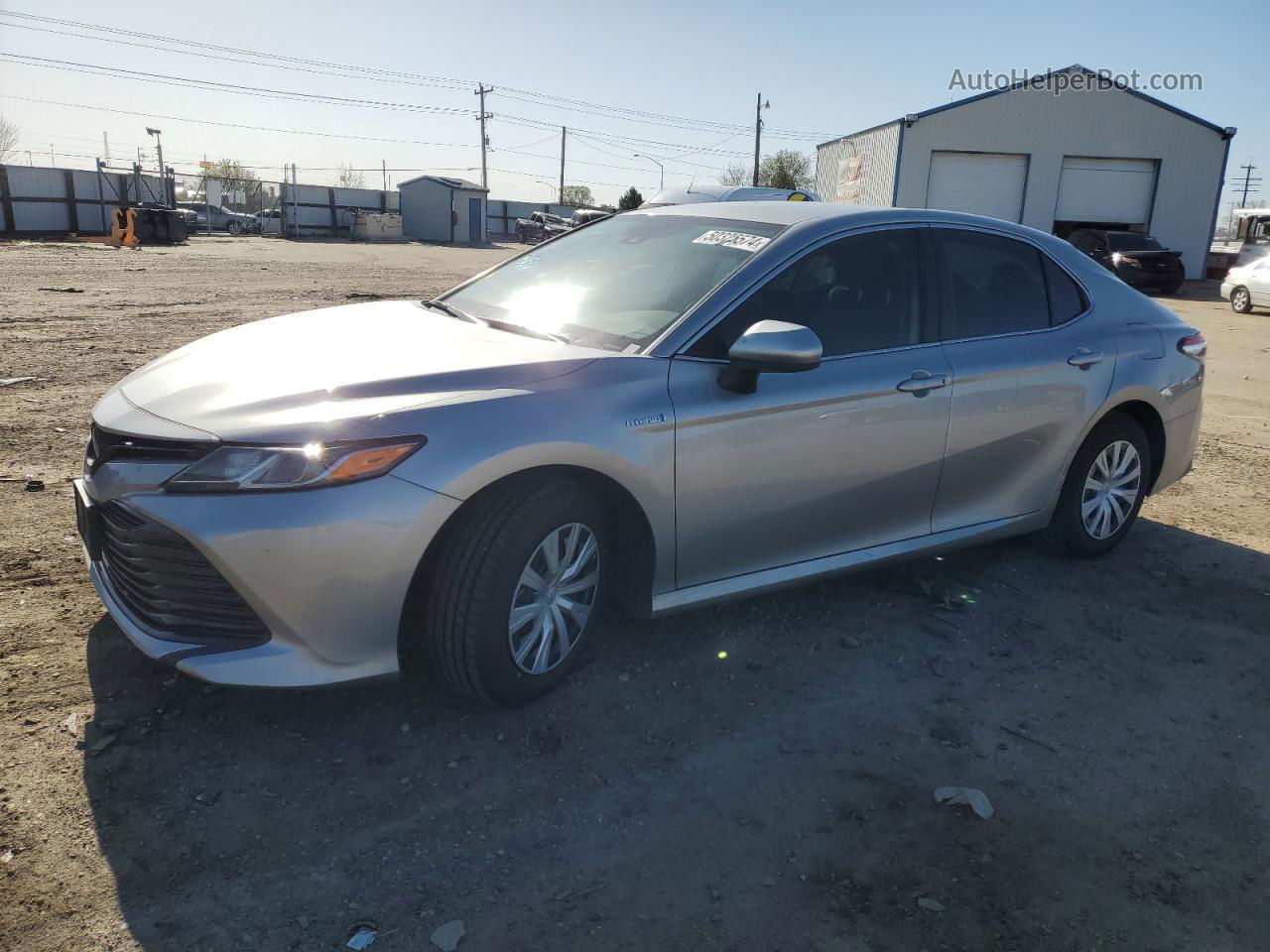 2019 Toyota Camry Le Silver vin: 4T1B31HK0KU007713