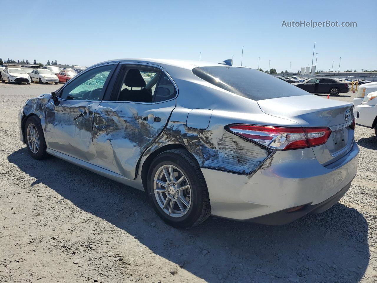 2019 Toyota Camry Le Silver vin: 4T1B31HK0KU511078