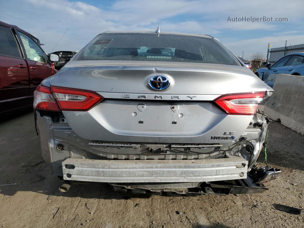 2019 Toyota Camry Le Silver vin: 4T1B31HK2KU005574