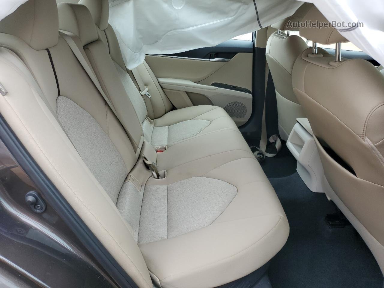 2019 Toyota Camry Le Gray vin: 4T1B31HK6KU516365