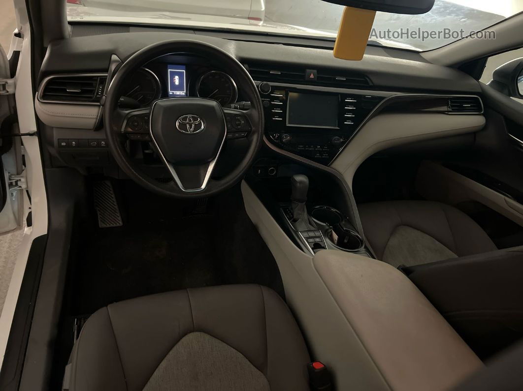 2019 Toyota Camry Hybrid Le vin: 4T1B31HK7KU511756