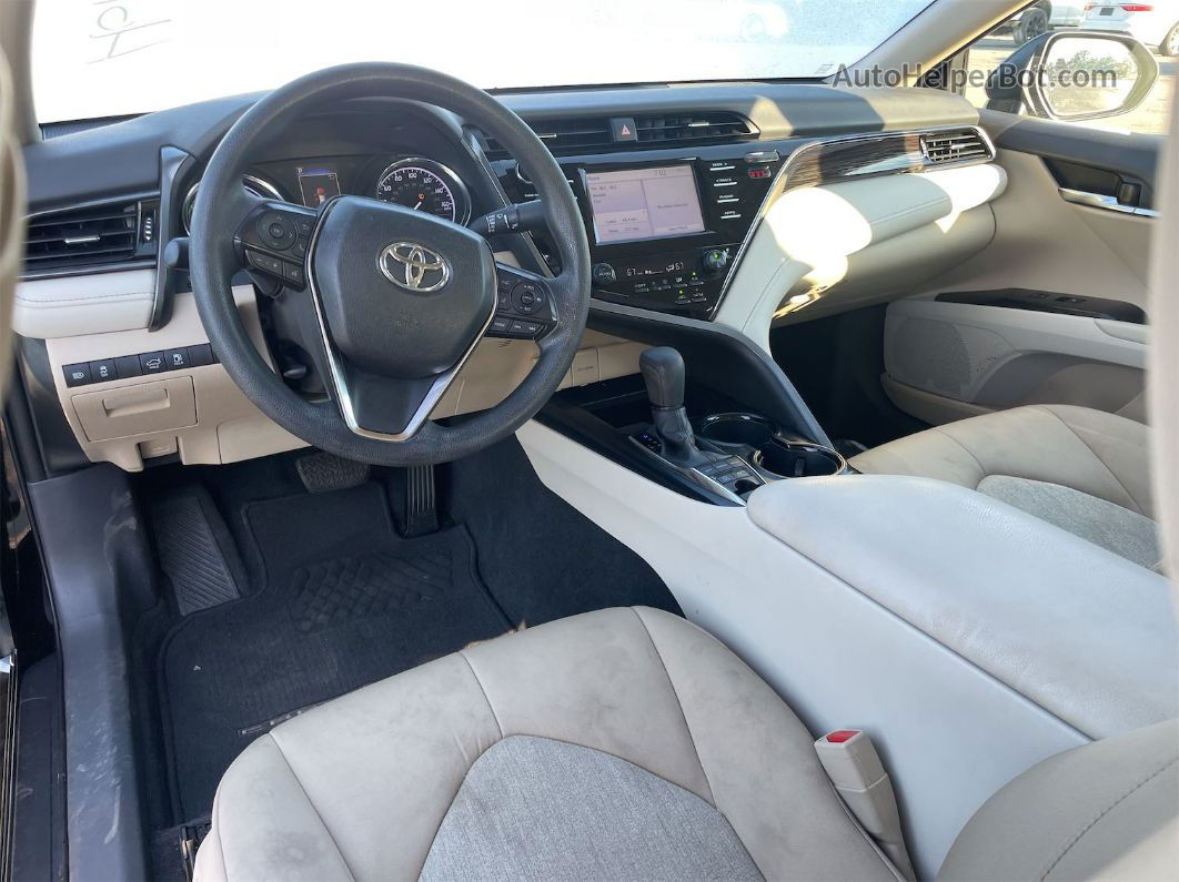 2019 Toyota Camry Le vin: 4T1B31HK9KU005667