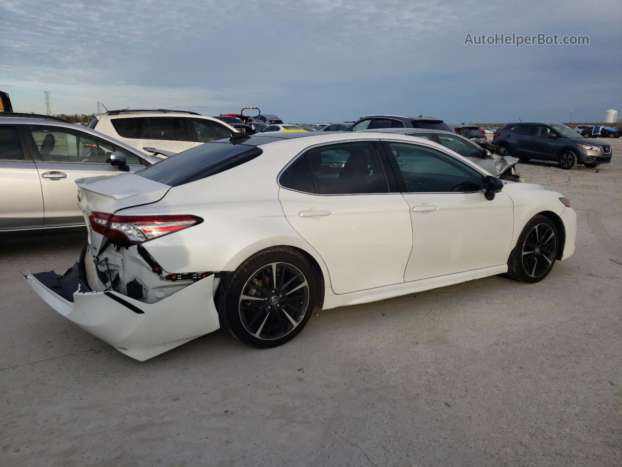 2019 Toyota Camry Xse White vin: 4T1B61HK0KU771407