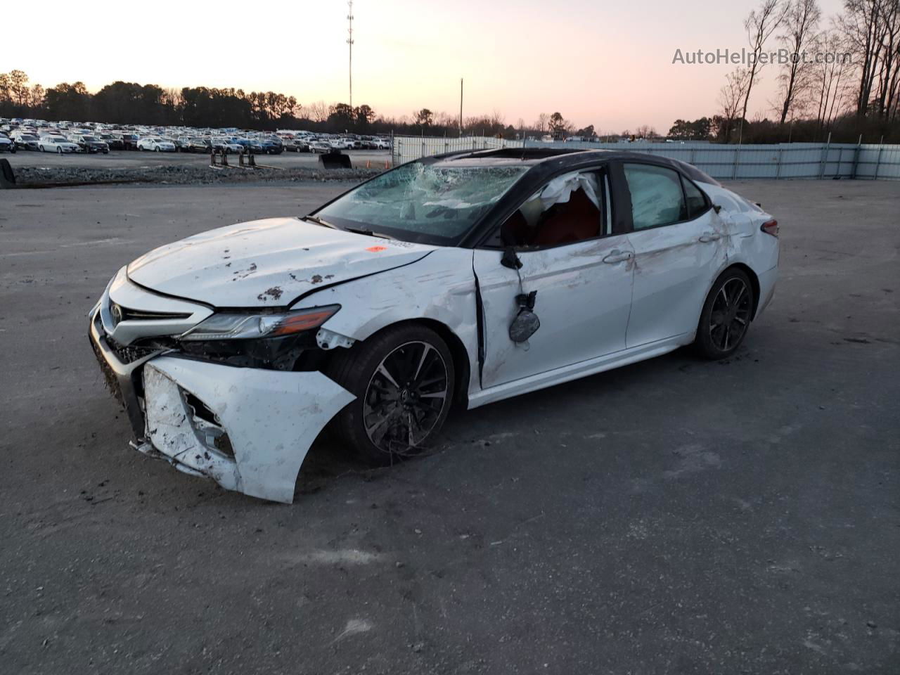 2019 Toyota Camry Xse Белый vin: 4T1B61HK1KU192149