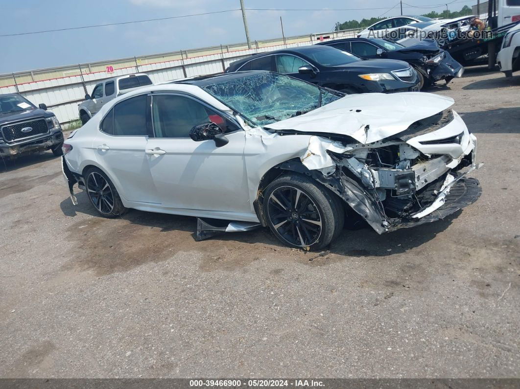 2019 Toyota Camry Xse White vin: 4T1B61HK1KU752218