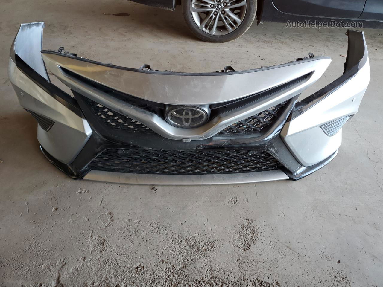 2019 Toyota Camry Xse Silver vin: 4T1B61HK6KU225145