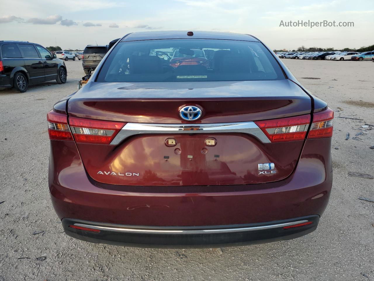 2016 Toyota Avalon Hybrid Burgundy vin: 4T1BD1EB7GU052771