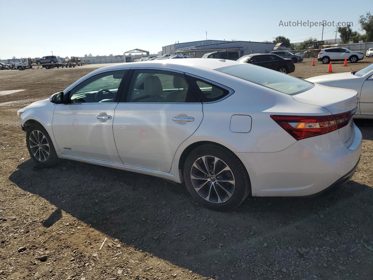 2016 Toyota Avalon Hybrid White vin: 4T1BD1EB8GU055517