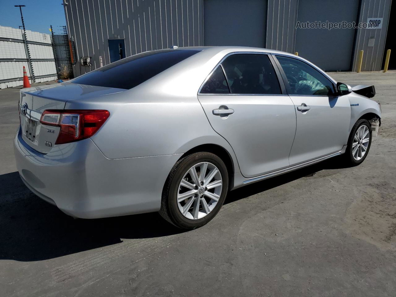 2014 Toyota Camry Hybrid Серебряный vin: 4T1BD1FK2EU110068