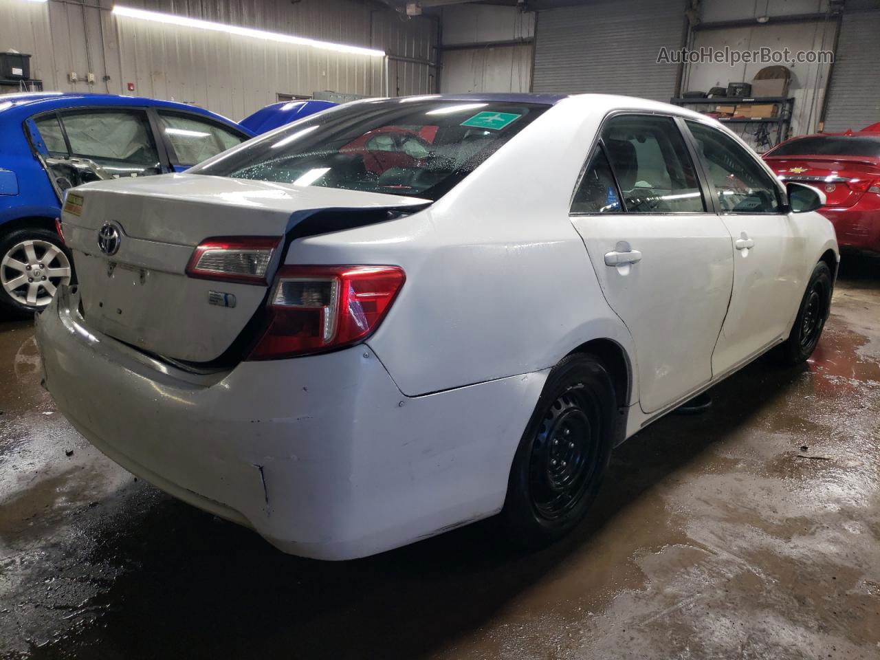 2014 Toyota Camry Hybrid Белый vin: 4T1BD1FK4EU140480