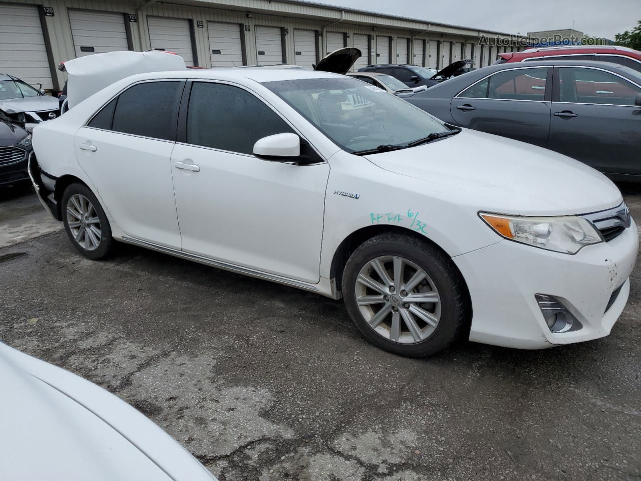 2014 Toyota Camry Hybrid White vin: 4T1BD1FK5EU120285