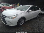 2016 Toyota Camry Hybrid Le Белый vin: 4T1BD1FK9GU193677