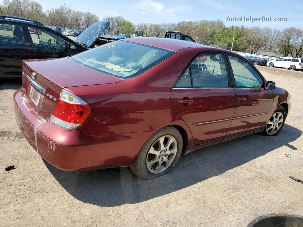 2005 Toyota Camry Le Maroon vin: 4T1BE30K65U426865