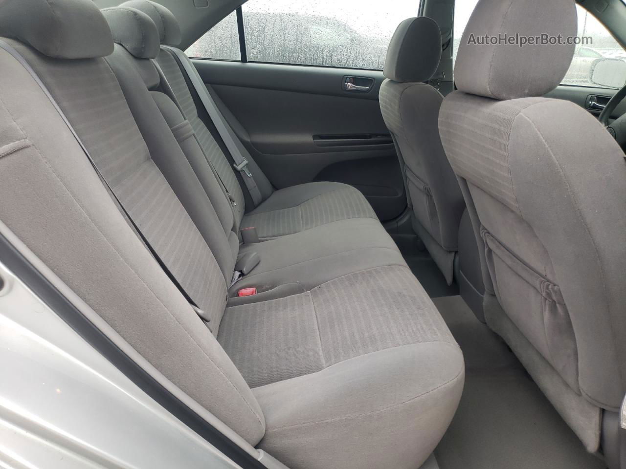 2005 Toyota Camry Le Silver vin: 4T1BE30K95U562925