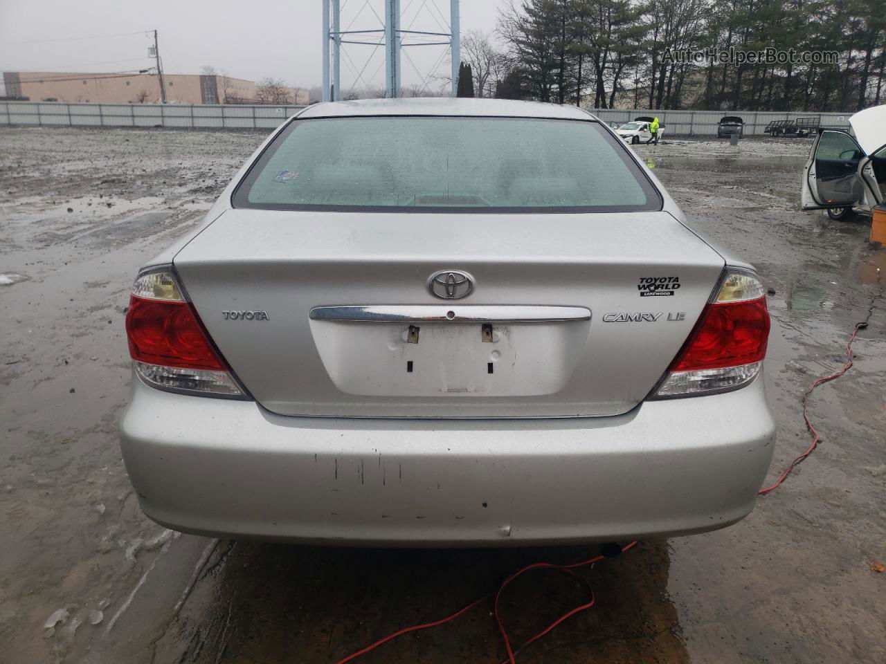 2005 Toyota Camry Le Silver vin: 4T1BE30K95U562925