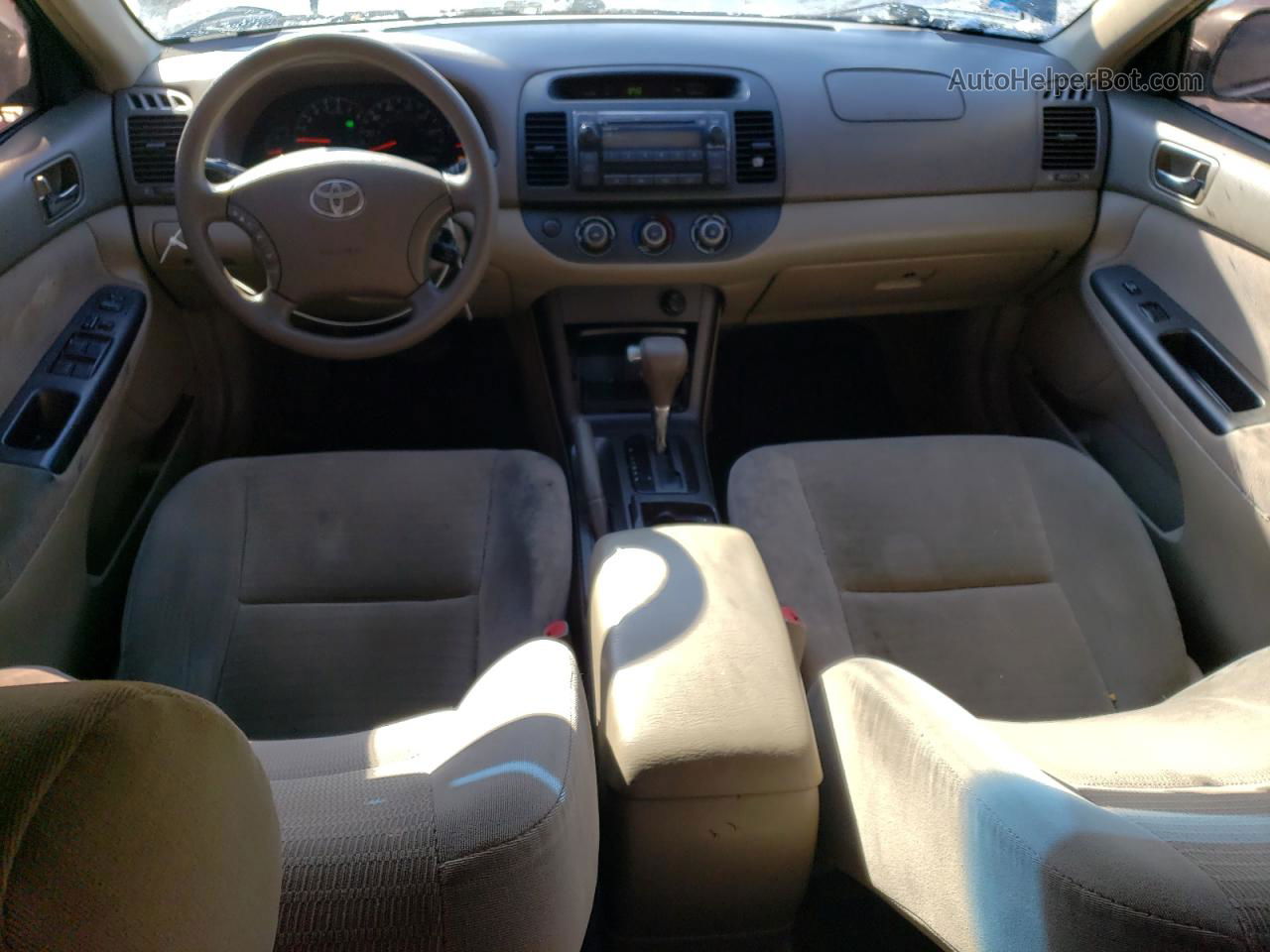 2005 Toyota Camry Le Green vin: 4T1BE32K05U001512