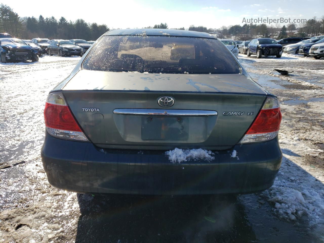 2005 Toyota Camry Le Green vin: 4T1BE32K05U001512