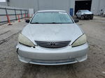 2005 Toyota Camry Le Silver vin: 4T1BE32K15U058611