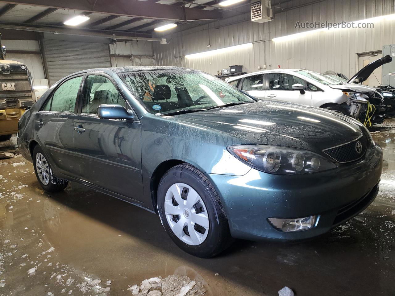 2005 Toyota Camry Le Green vin: 4T1BE32K15U086831