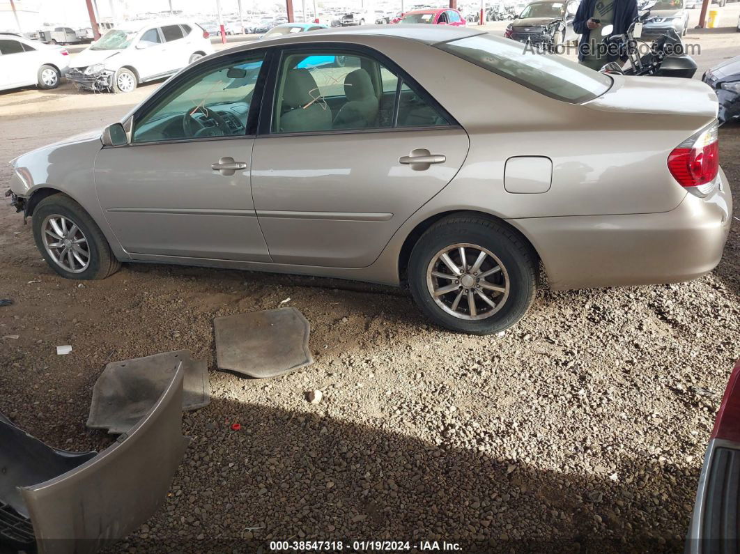 2005 Toyota Camry Le Gold vin: 4T1BE32K15U510427