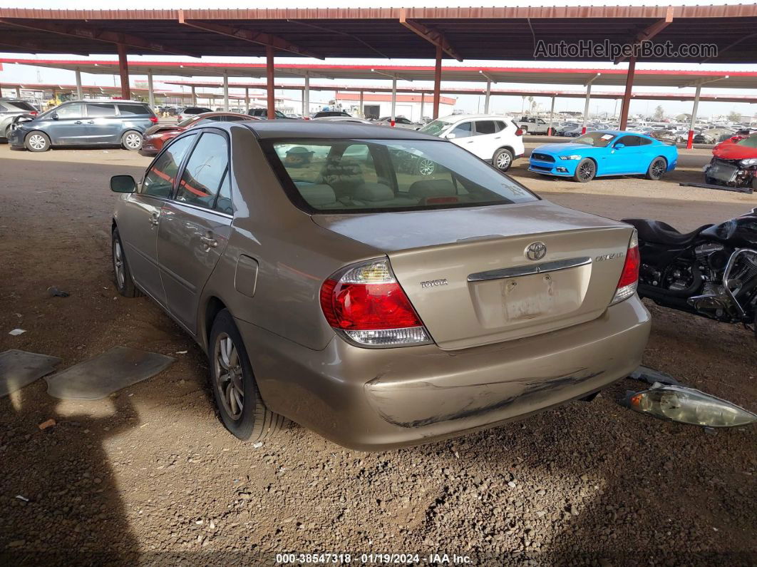 2005 Toyota Camry Le Gold vin: 4T1BE32K15U510427