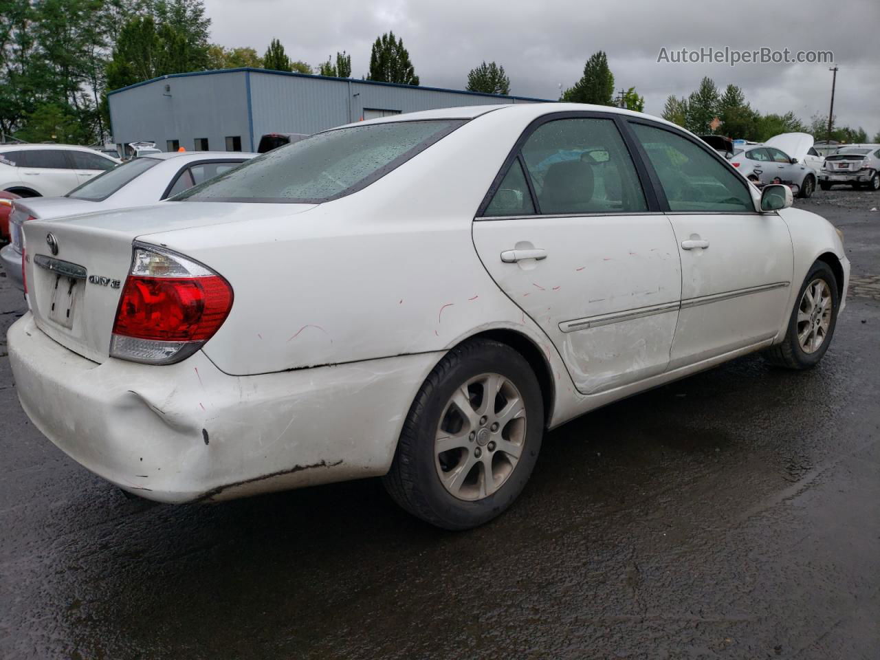 2005 Toyota Camry Le White vin: 4T1BE32K15U531911