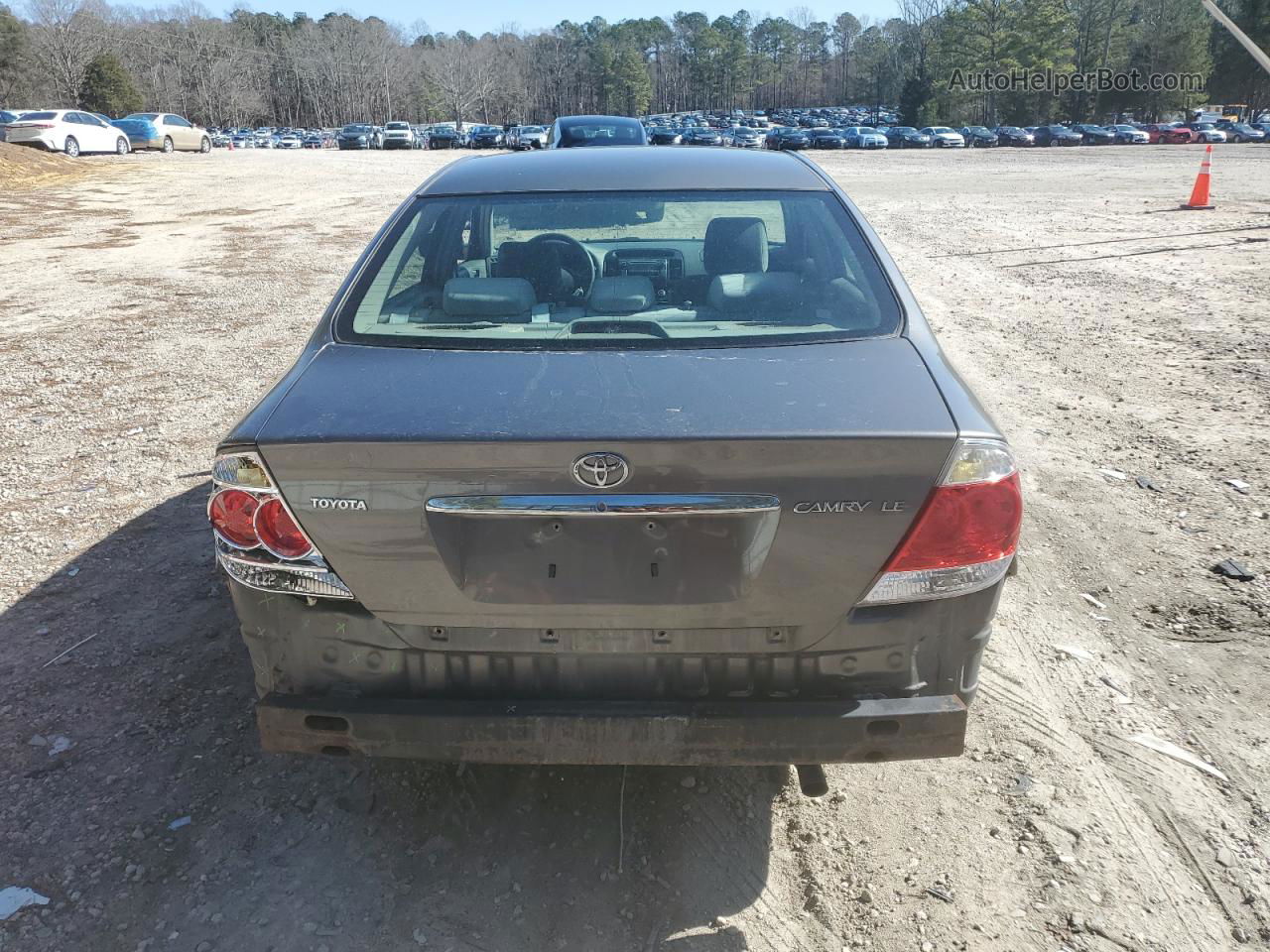 2005 Toyota Camry Le Charcoal vin: 4T1BE32K15U572720