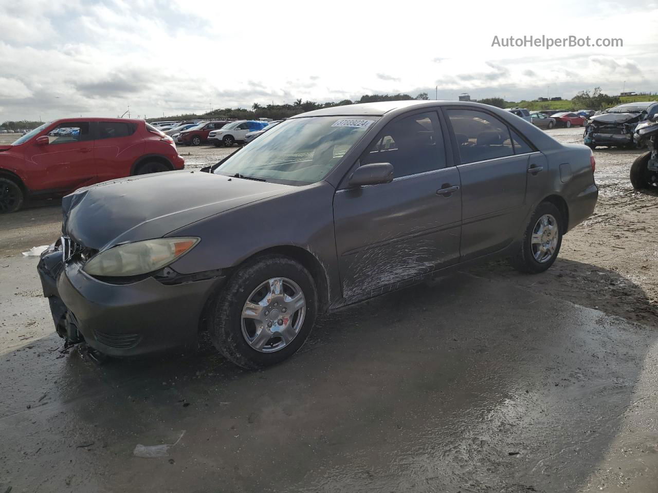 2005 Toyota Camry Le Charcoal vin: 4T1BE32K15U582146