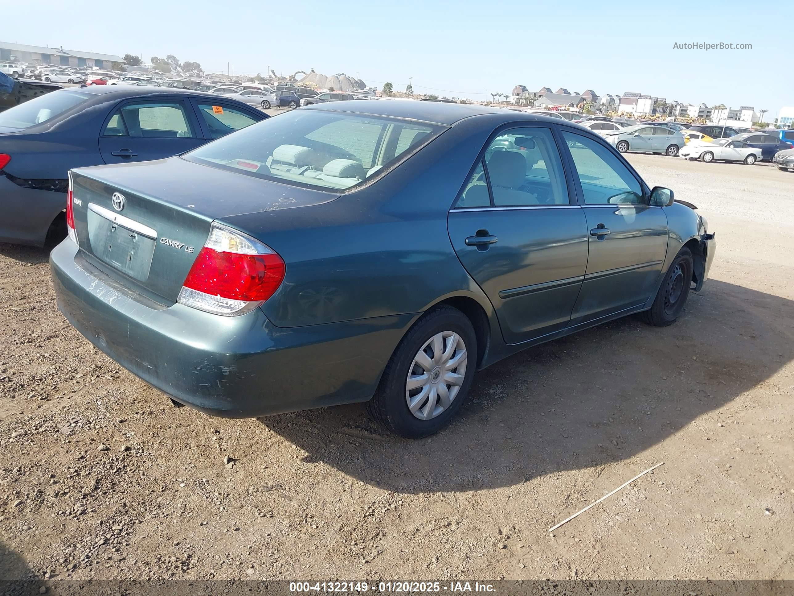 2005 Toyota Camry Le Green vin: 4T1BE32K25U416301