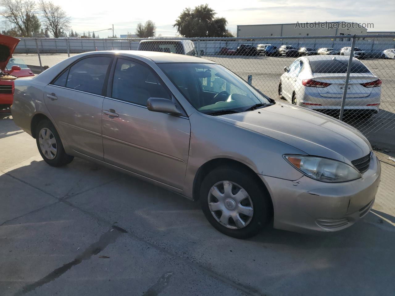 2005 Toyota Camry Le Gold vin: 4T1BE32K25U509951