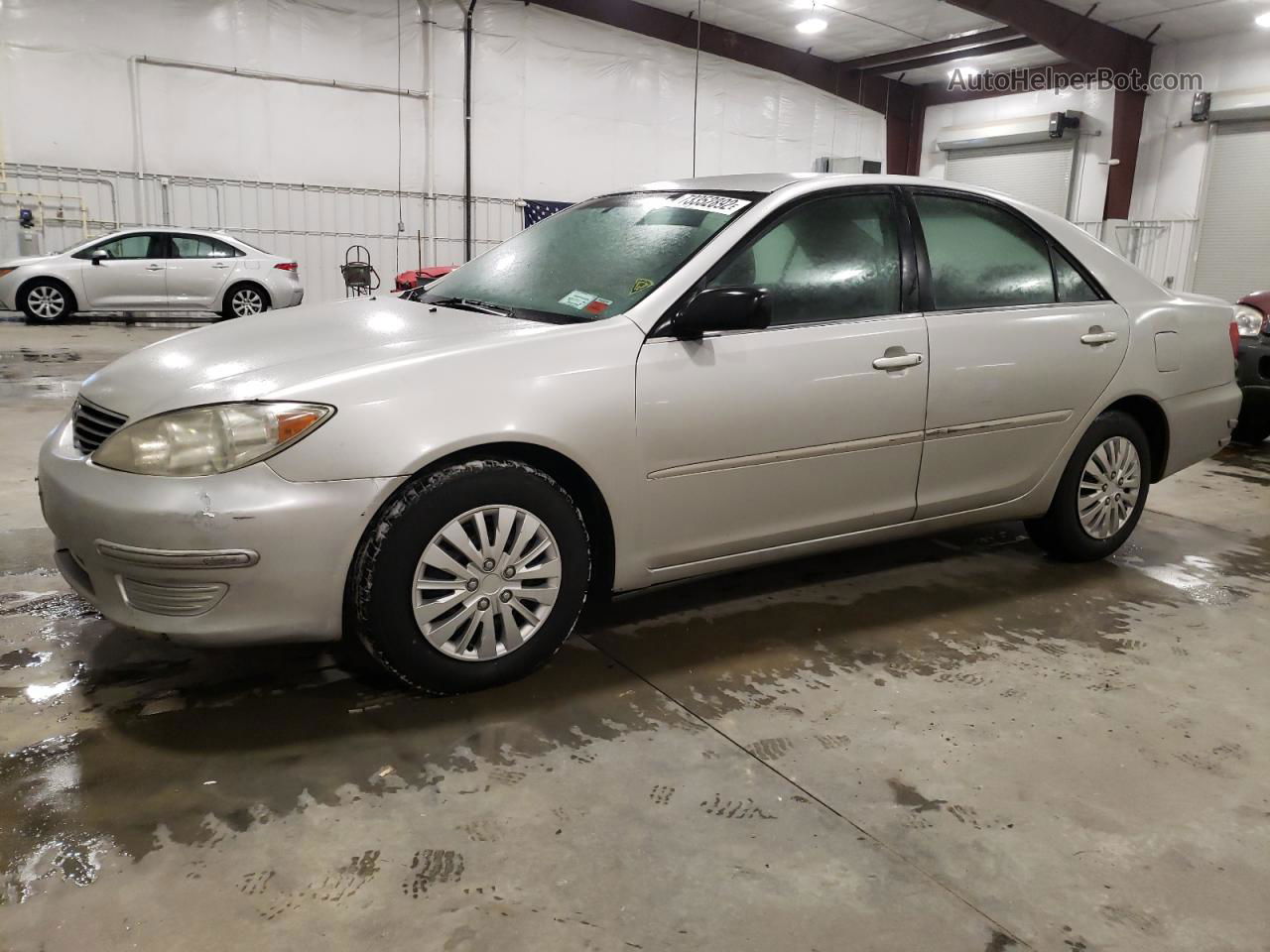 2005 Toyota Camry Le Серебряный vin: 4T1BE32K55U074570