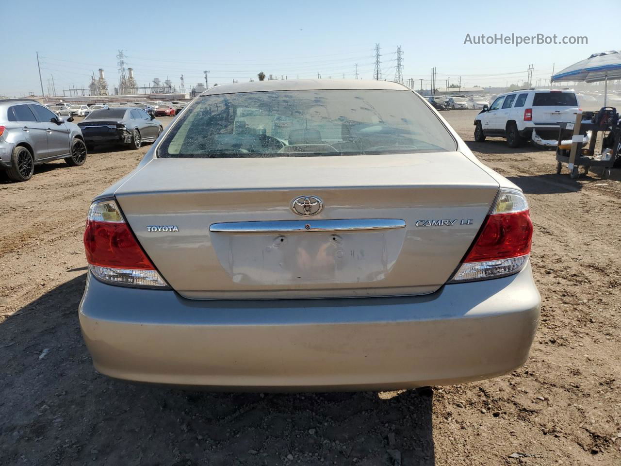 2005 Toyota Camry Le Tan vin: 4T1BE32K55U427311