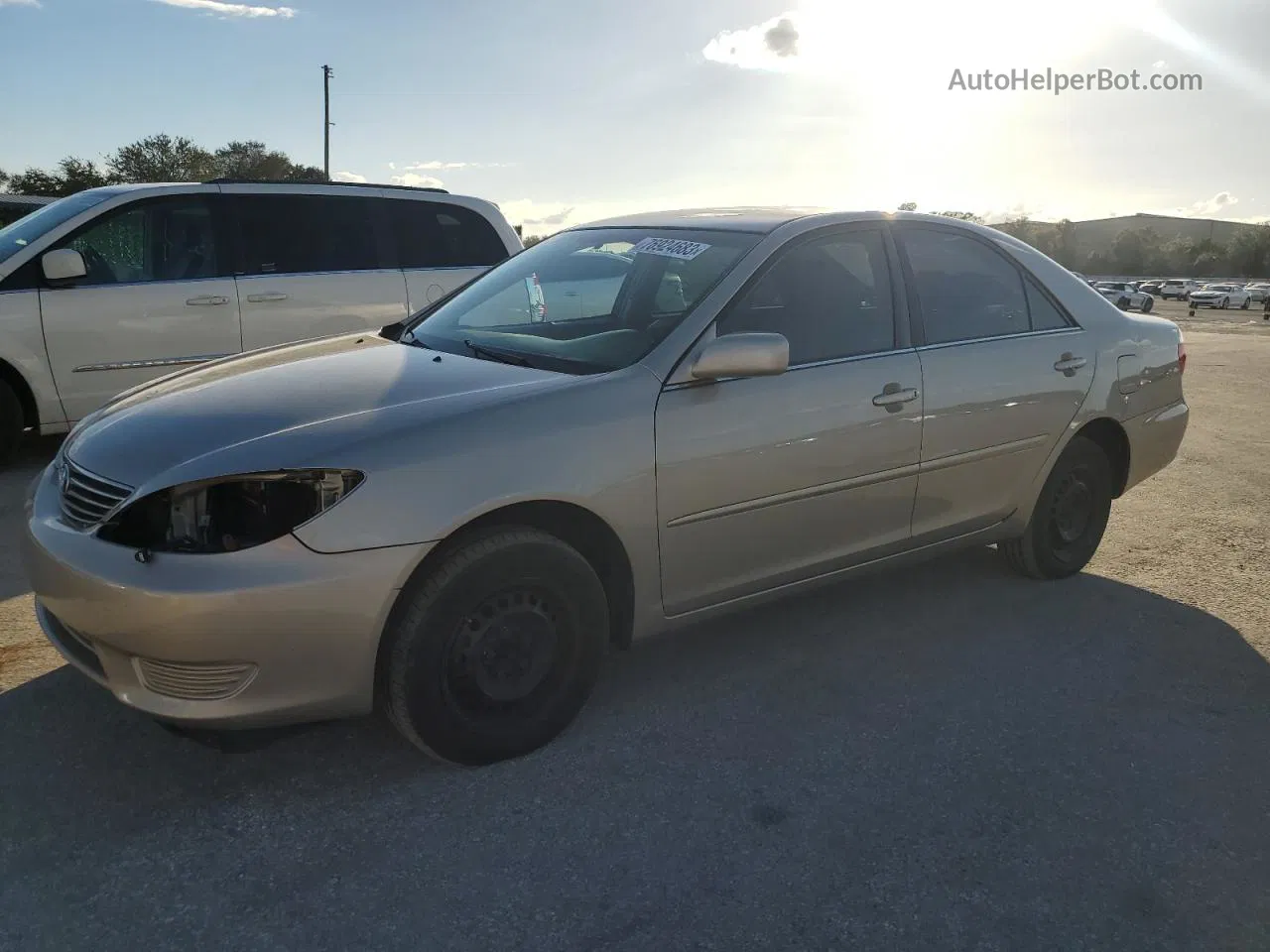 2005 Toyota Camry Le Beige vin: 4T1BE32K55U562904